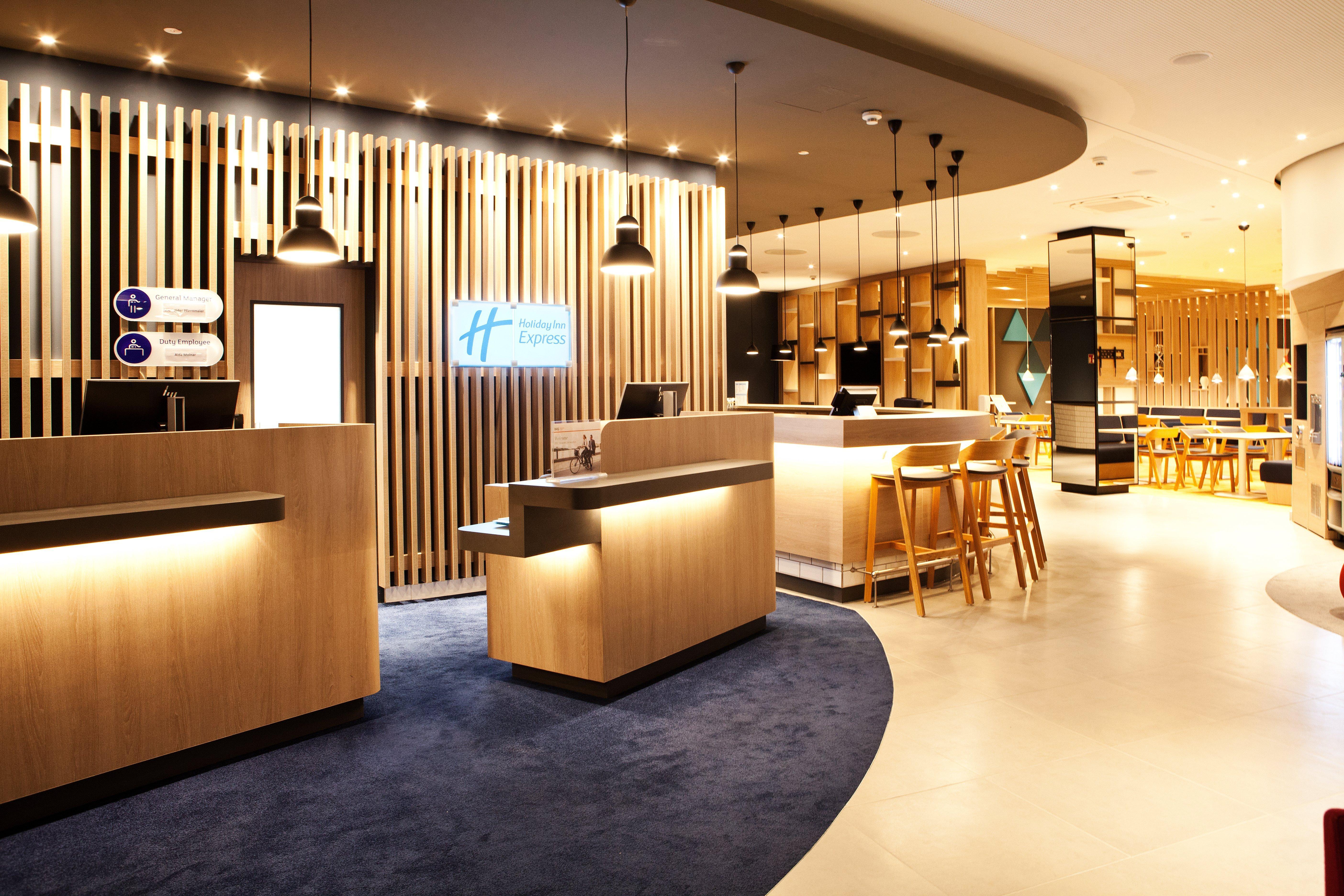Holiday Inn Express - Goeppingen By Ihg Exterior foto