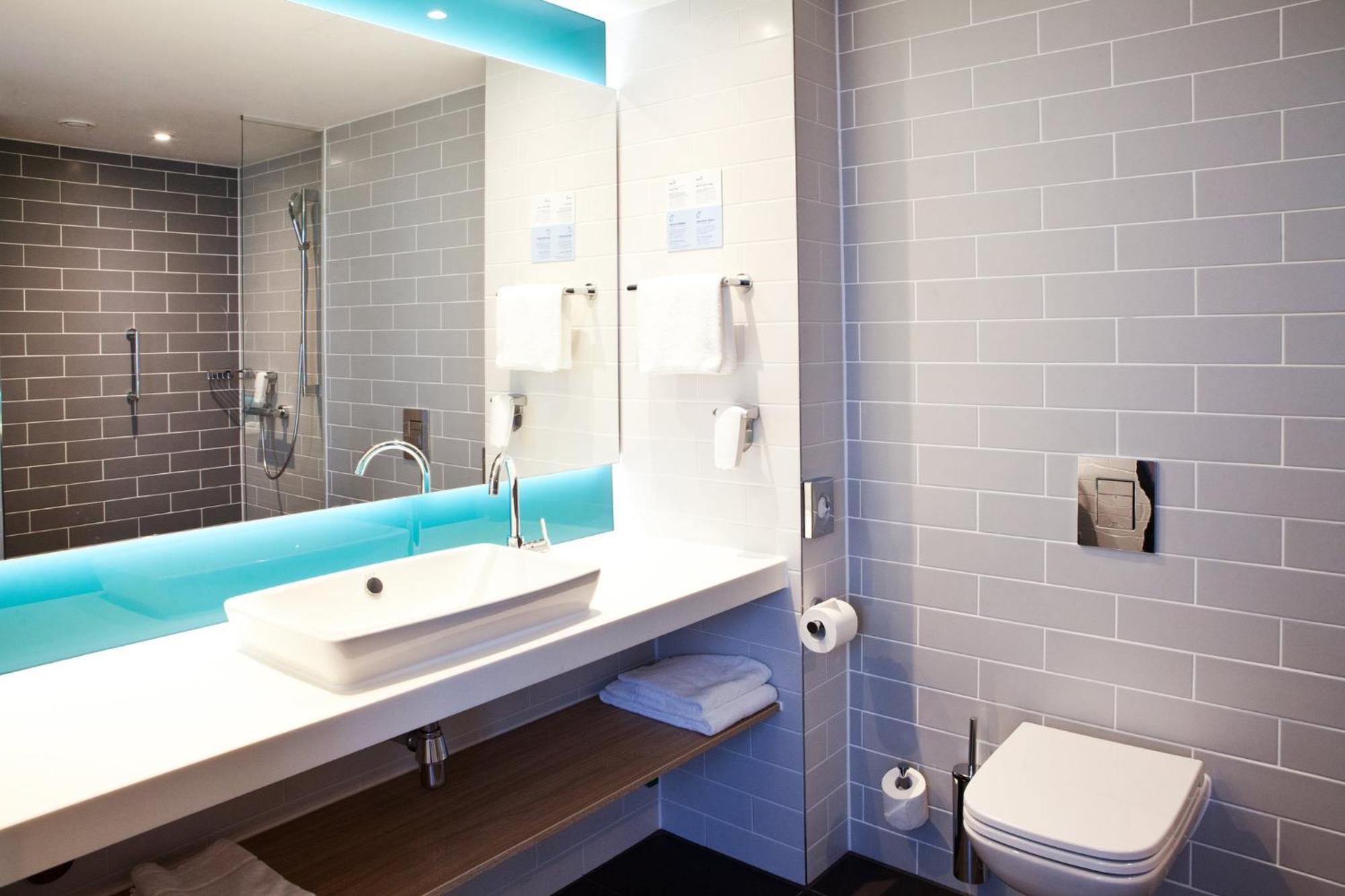 Holiday Inn Express - Goeppingen By Ihg Exterior foto