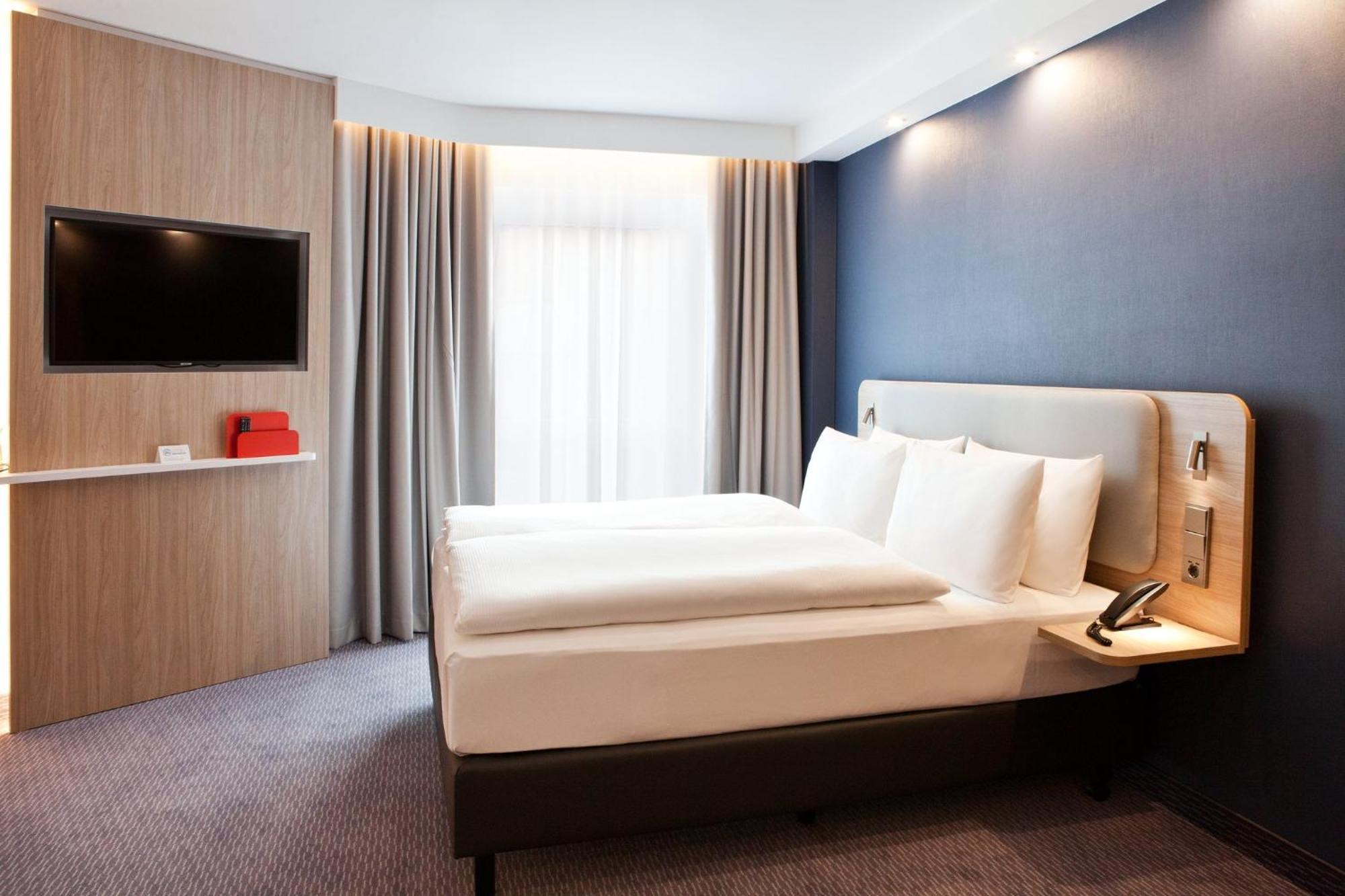 Holiday Inn Express - Goeppingen By Ihg Exterior foto