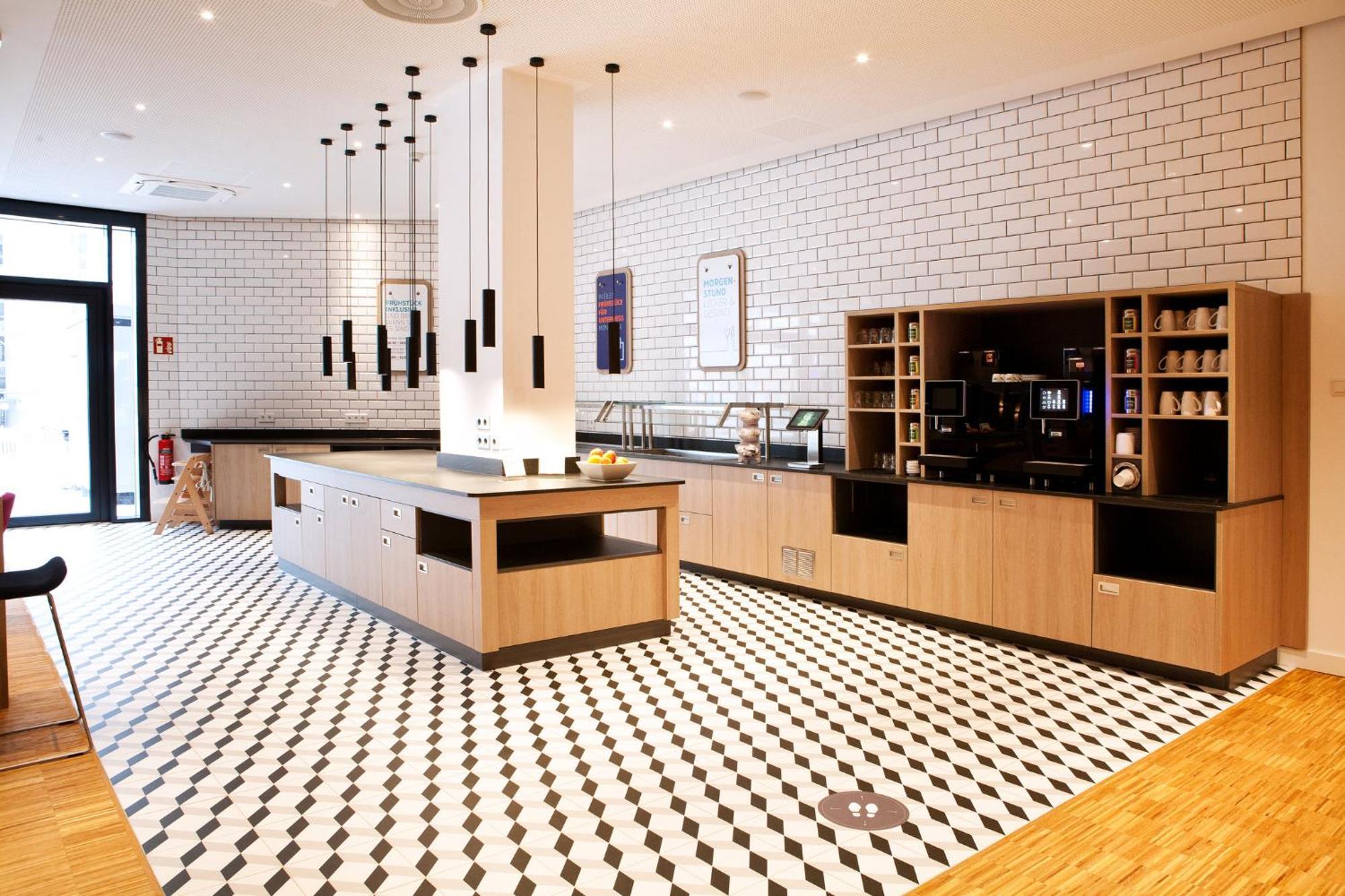 Holiday Inn Express - Goeppingen By Ihg Exterior foto