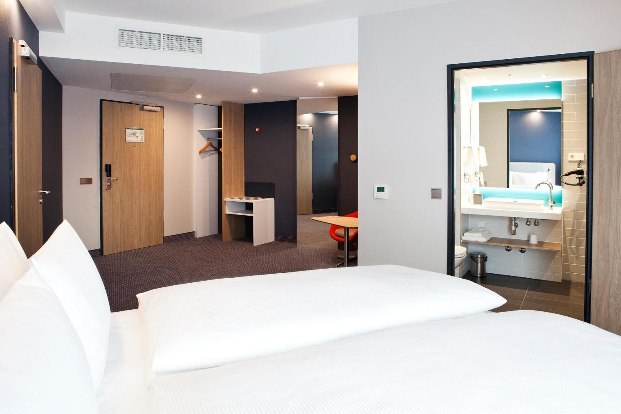 Holiday Inn Express - Goeppingen By Ihg Exterior foto